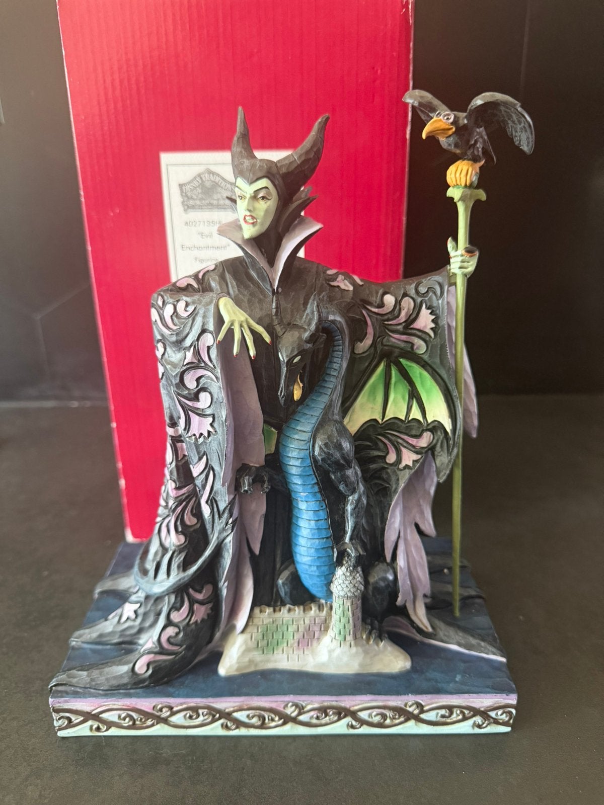 Maleficent ‘Evil Enchantment’ - 4027135 disney traditions, Verzamelen, Ophalen of Verzenden, Overige figuren, Zo goed als nieuw