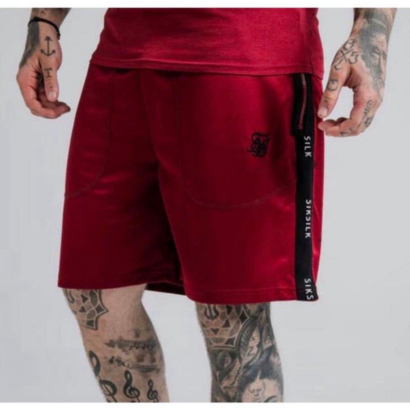 SikSilk Shadow Loose Fit Shorts – Deep Red & Black XS - S, P, P, P, Nieuw