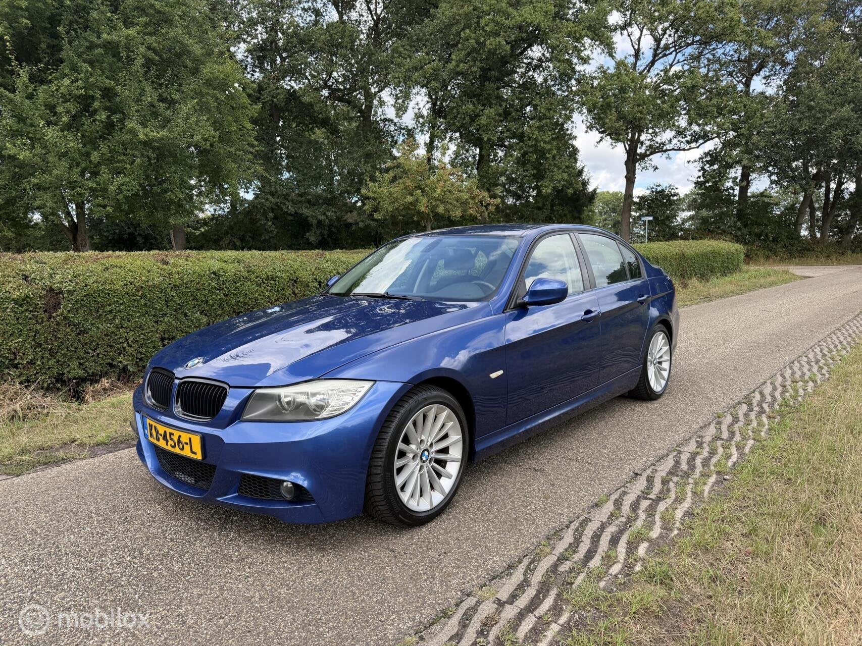 BMW 3-serie 318i Business Line M Sport 2010 Facelift, Euro 5, Achterwielaandrijving, Blauw, Bedrijf