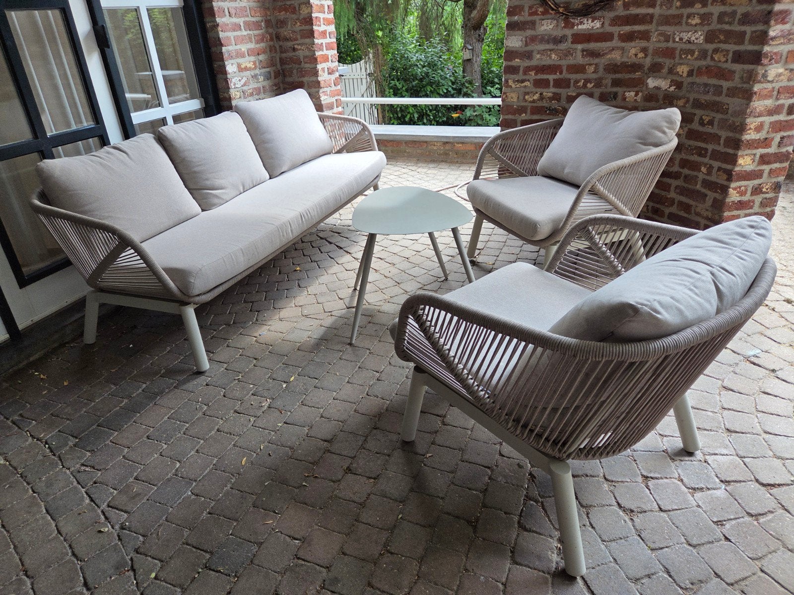 Intratuin Loungestel Lola met bijzettafel, Tuin en Terras, Bijzettafel, Zo goed als nieuw, Loungeset, Ophalen