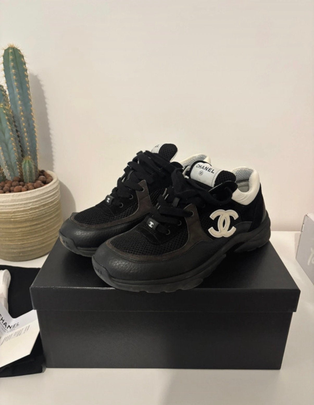 Channel schoenen, Ophalen, Zo goed als nieuw