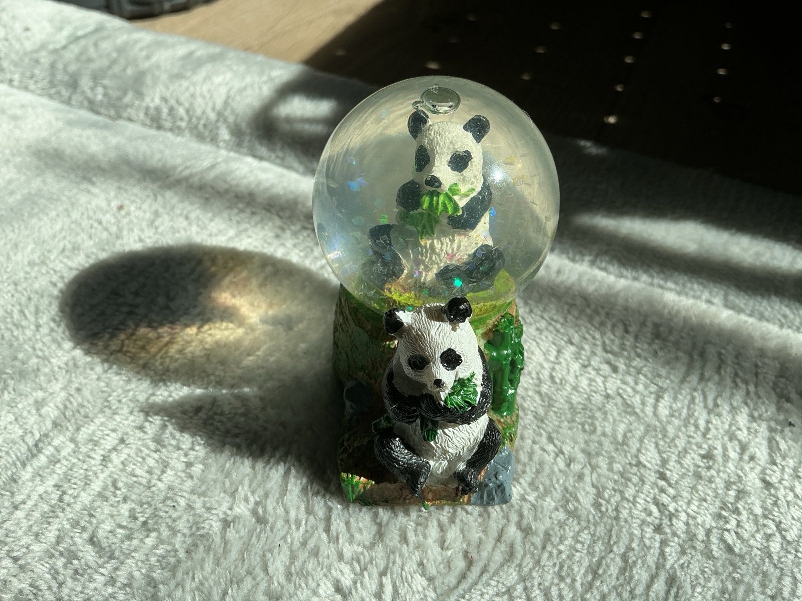 Leuke schudbol met panda's - Decoratie en cadeau, Ophalen of Verzenden, Nieuw