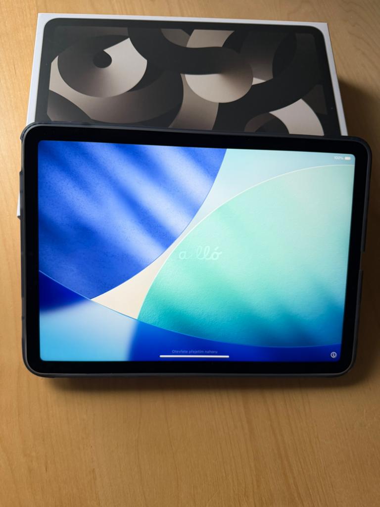Apple iPad Air (5th generation) als nieuw, 10 inch, Overige modellen, Overige kleuren, Ophalen of Verzenden