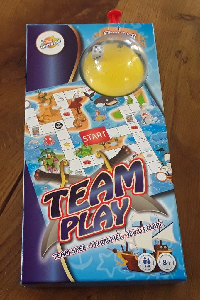 Team Play - Toy Universe, Ophalen of Verzenden, Zo goed als nieuw, Toy Universe