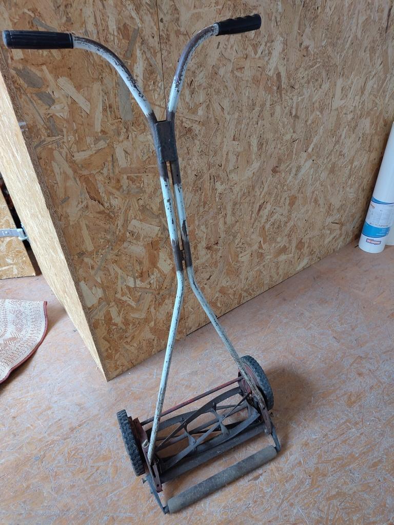 Handgrasmaaier, Tuin en Terras, Grasmaaiers, Ophalen, Gebruikt, Handgrasmaaier, 30 t/m 39 cm