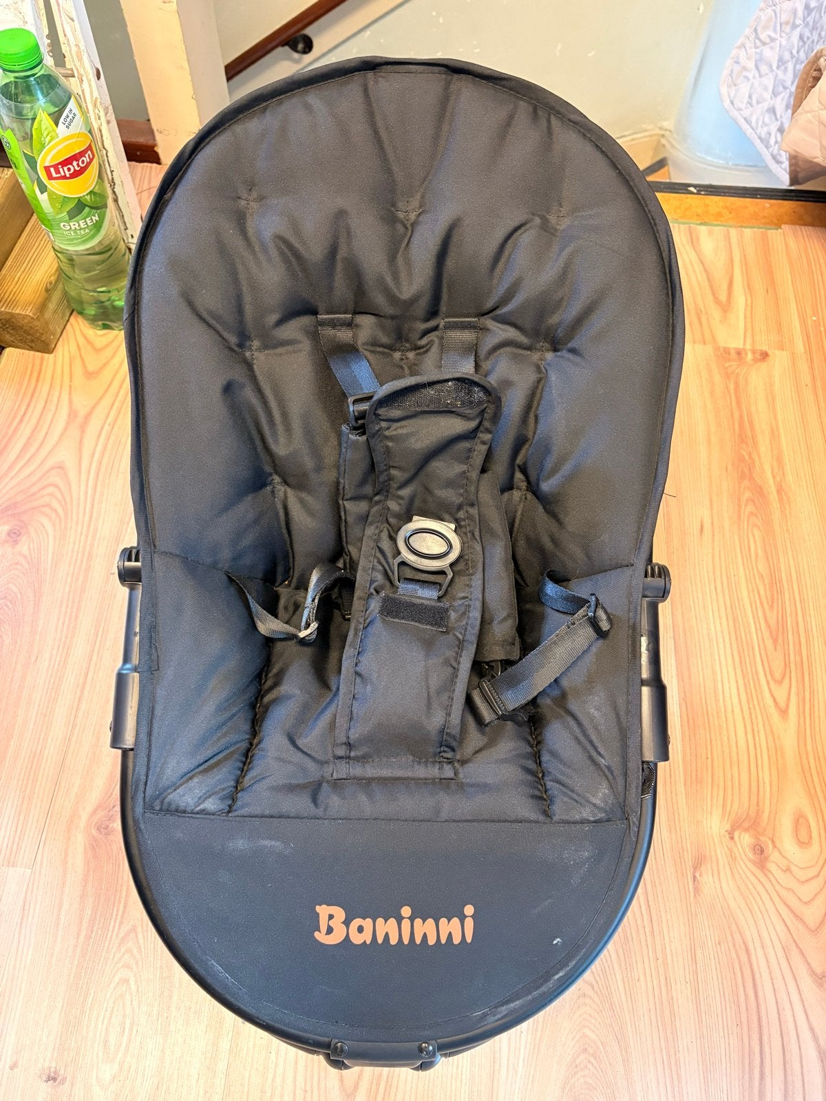 Baninni wipstoel/babyzitje - Zwart, Ophalen, Gebruikt
