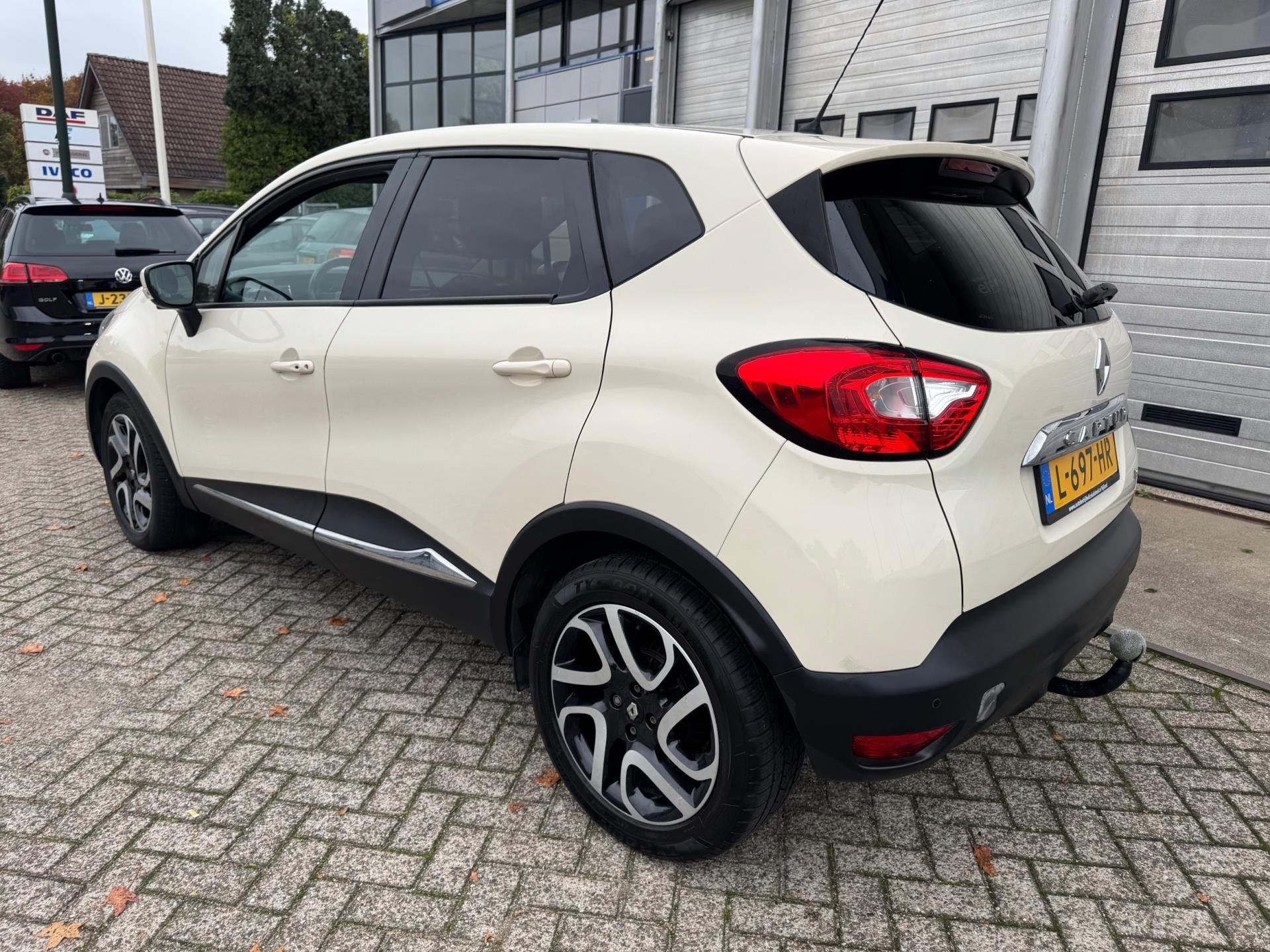 Renault Captur 1.2 TCe Dynamique AUTOMAAT, Navi,Trkhaak, Auto's, Renault, Euro 5, 4 cilinders, Geel, 19 km/l