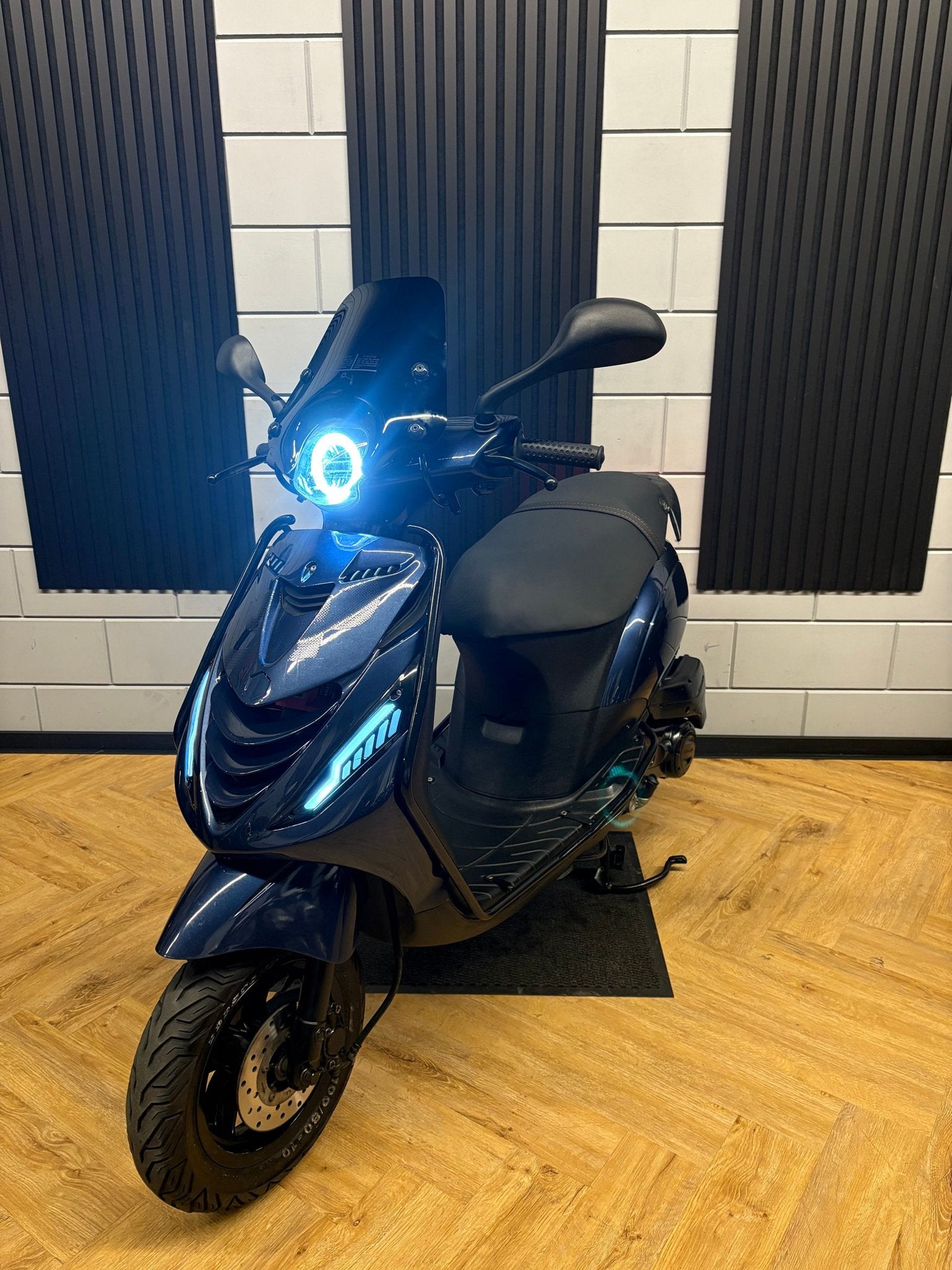 PIAGGIO ZIP 4T 3V BROM 2020 FULL OPTION MIDNIGHT BLUE, -, Maximaal 45 km/u, -, Zip