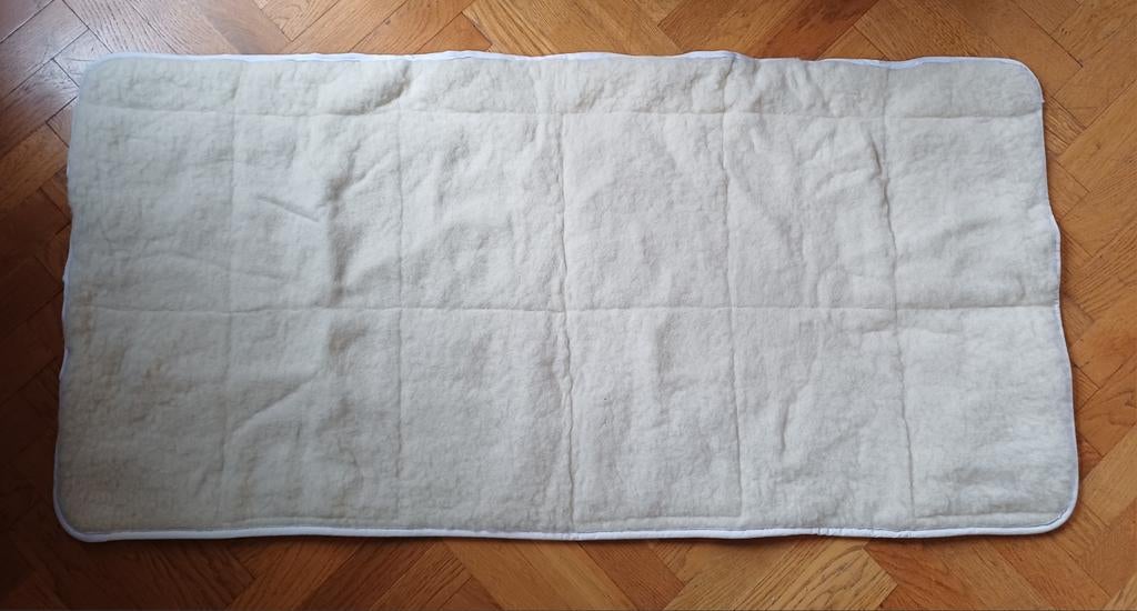 Texels wollen onderlegger ledikant/campingbedje 60x120cm, Ophalen of Verzenden, Zo goed als nieuw, 100 cm of meer, Overige typen