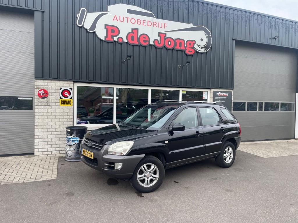 Kia SPORTAGE 2.0 CVVT X-ECUTIVE Trekhaak - Airco - Cruise, 1442 kg, 142 pk, 4 cilinders, Zwart