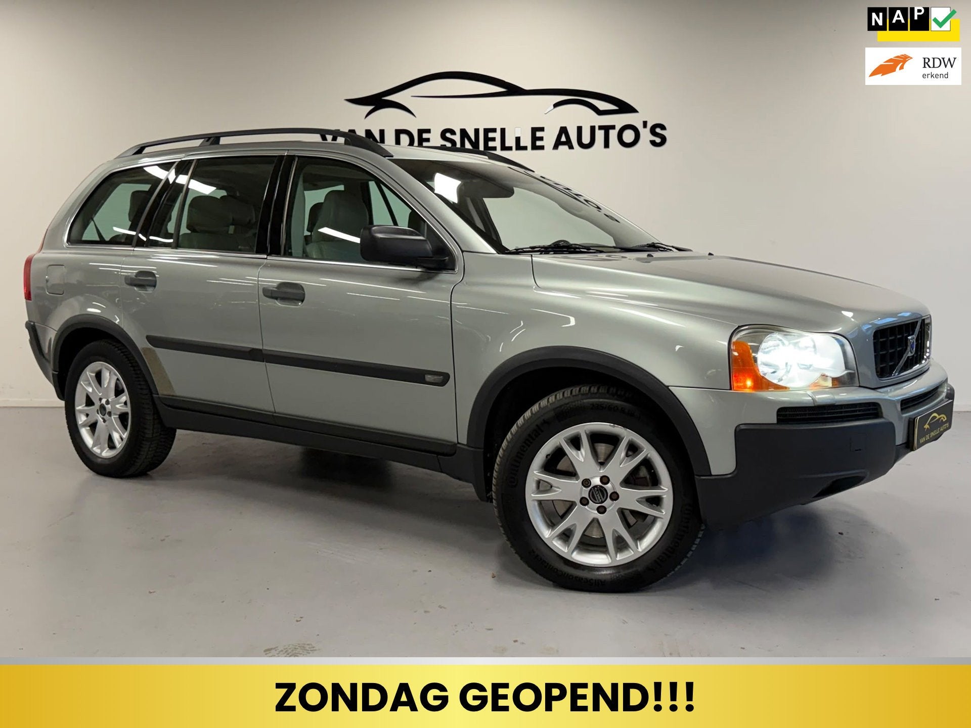Volvo XC90 2.9 T6 Exclusive TREKHAAK/PDC, Auto's, Gebruikt, Automatische klimaatregeling, 138 €/maand, 7 stoelen