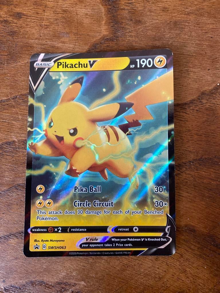 Pikachu V SWSH063 Pokémonkaart - Promo, Ophalen of Verzenden, Zo goed als nieuw, Losse kaart, Foil