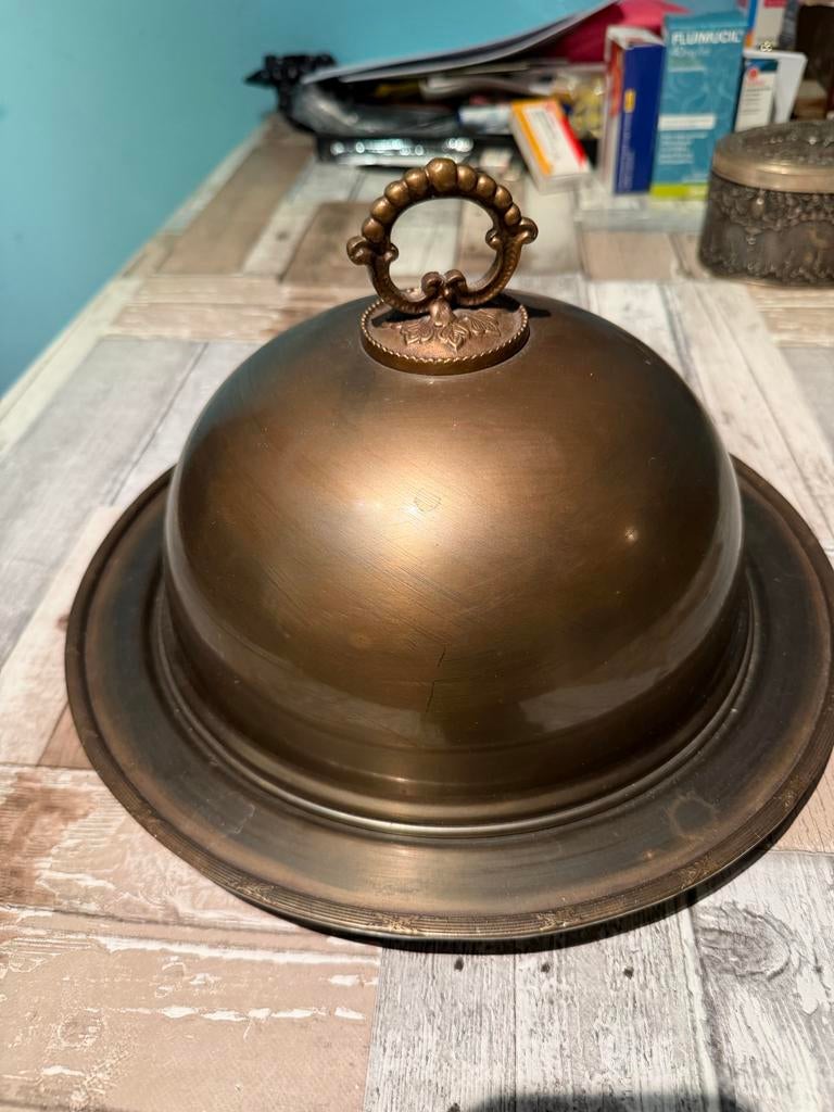Antieke koperen cloche met schaal, Ophalen of Verzenden