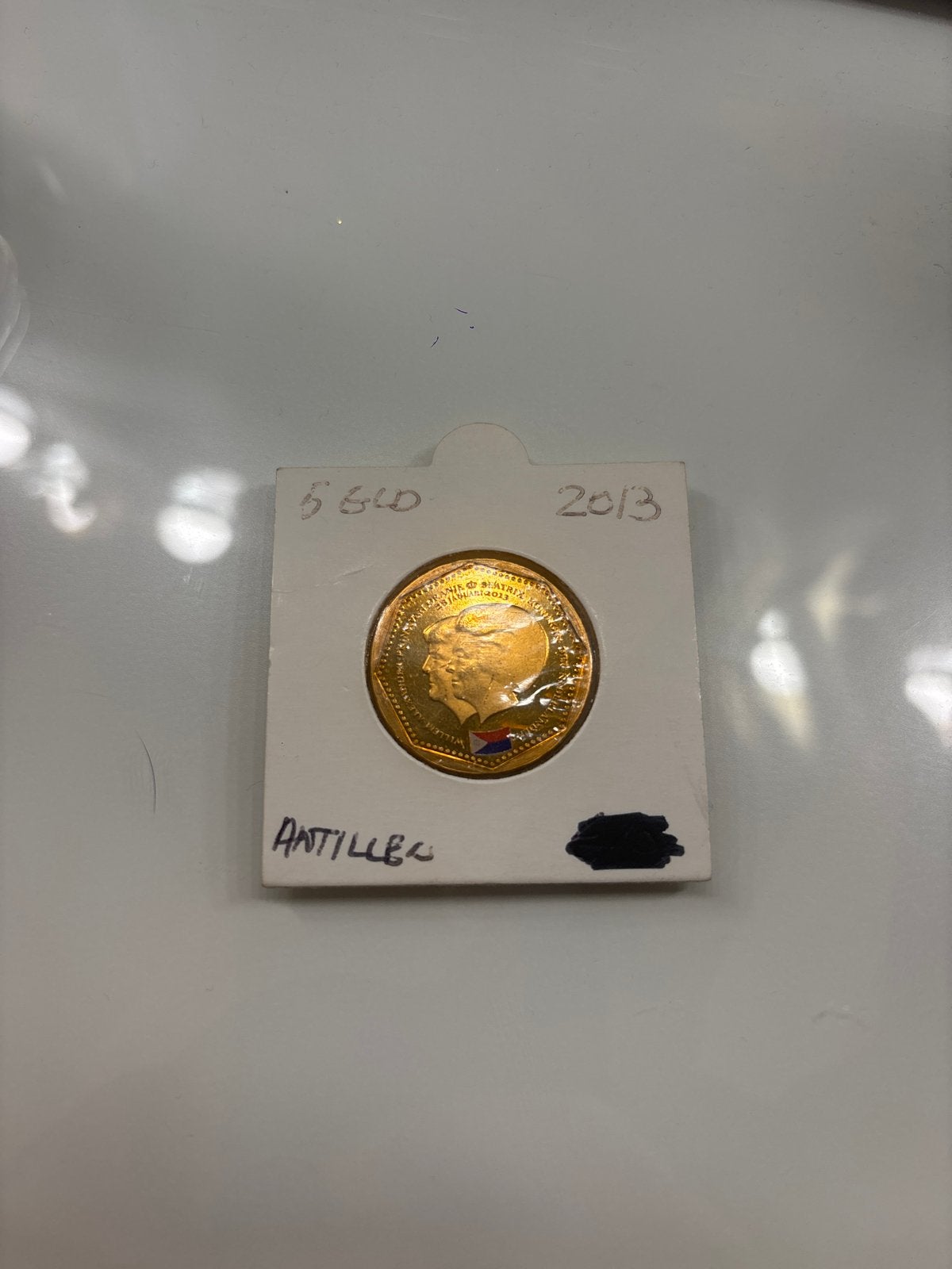 5 Gulden Nederlandse Antillen 2013 Koning Willem-Alexander, Postzegels en Munten, Munten | Nederland, Ophalen, 5 gulden, Losse munt