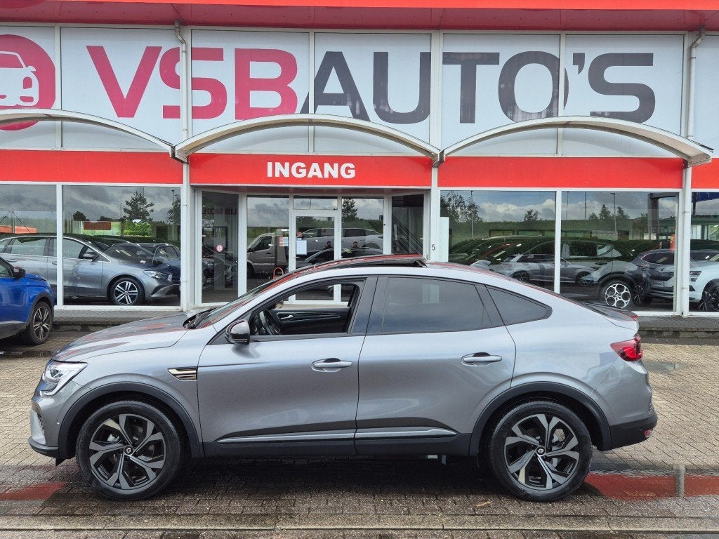 Renault ARKANA 1.6 E-TECH AUT. ENGINEERED PANO-DAK NAVI CAME, Auto's, Renault, Automaat, Arkana, Gebruikt, Huisgarantie