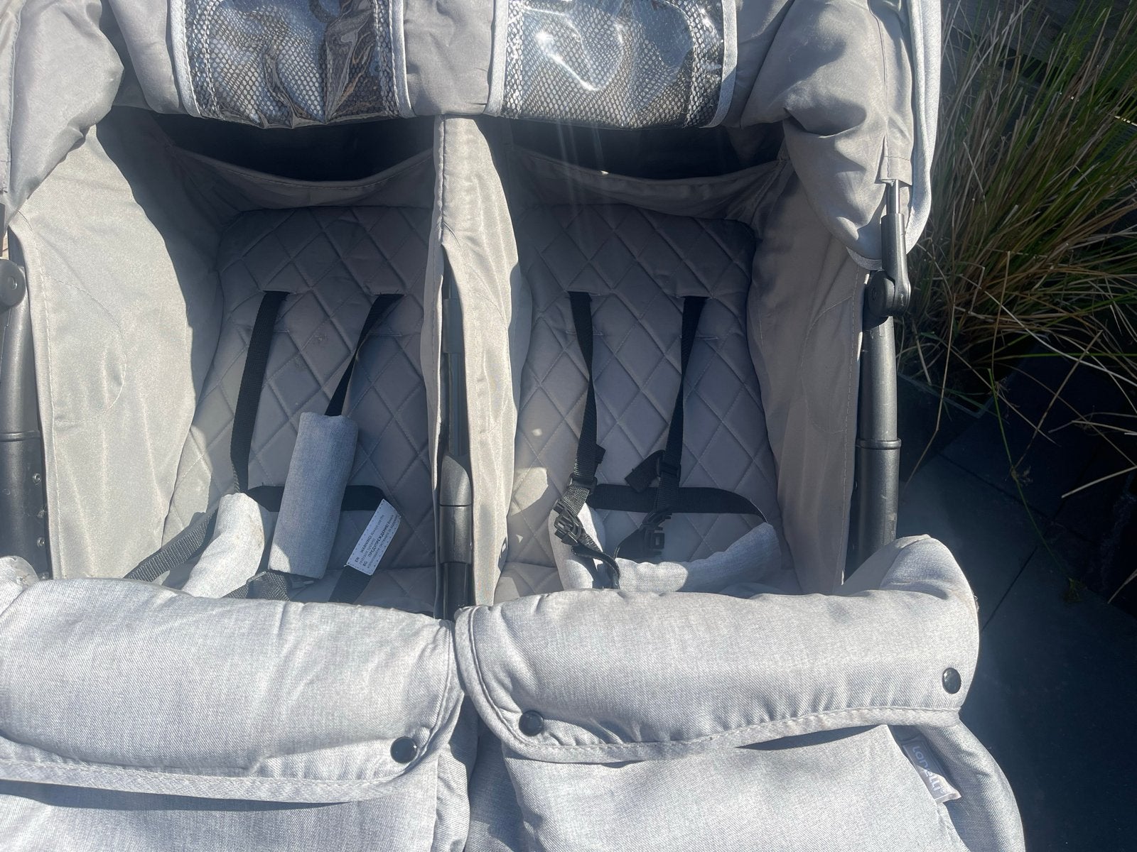 Nette tweeling kinderwagen - 1,5 jaar oud, Kinderen en Baby's, Kinderwagens en Combinaties, Duowagen, Ophalen of Verzenden, Zo goed als nieuw