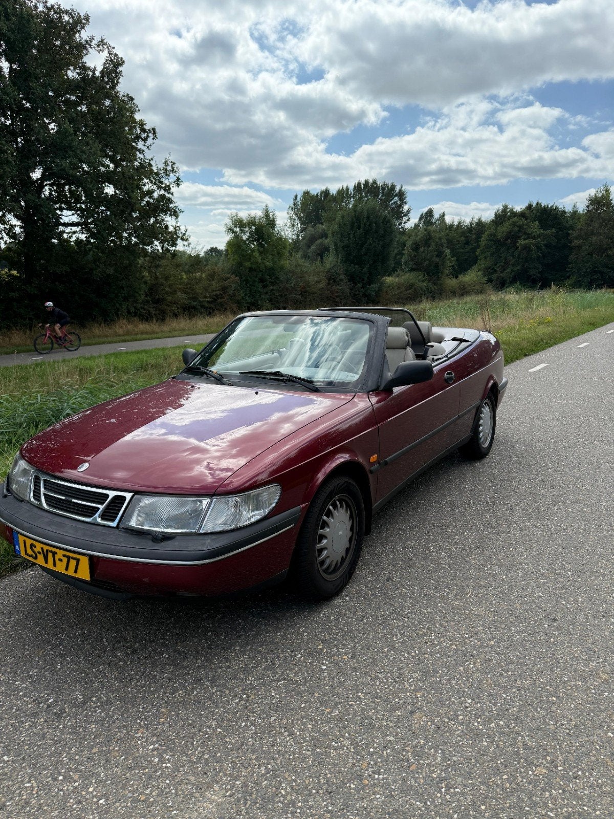 Saab 900 2.0 I Cabrio 1995 Rood, Auto's, Voorwielaandrijving, Beige, 4 cilinders, Cabriolet