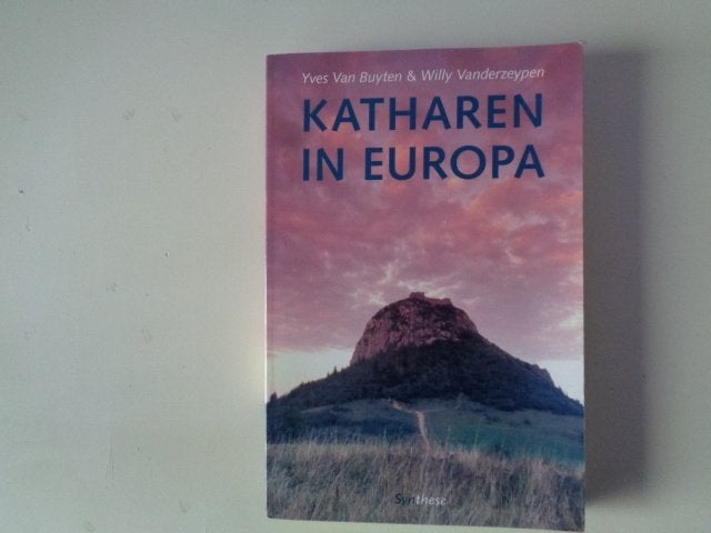 18777-10-2 : Katharen in Europa - Y van Buyten. AB, Ophalen of Verzenden, Zo goed als nieuw, Overige gebieden
