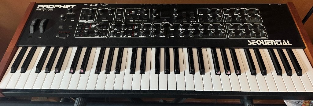 Dave Smith Prophet Rev 2 Sequential - 8 Voice, Muziek en Instrumenten, Synthesizers, Overige merken, 61 toetsen, Ophalen of Verzenden
