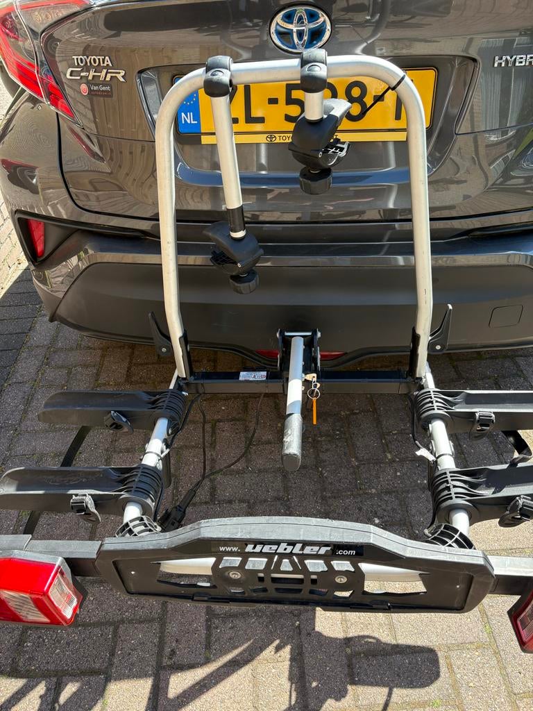 Uebler F 22 fietsendrager voor 2 elektrische fietsen, Auto diversen, Fietsendragers, Ophalen, Zo goed als nieuw, 2 fietsen, Trekhaakdrager