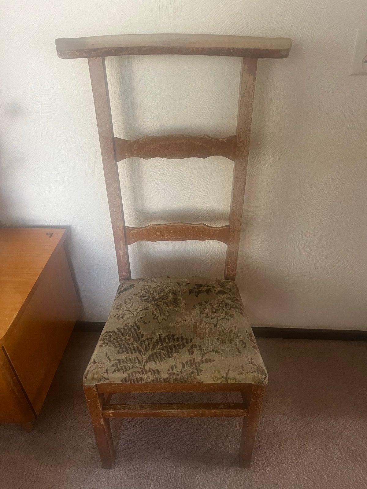 Vintage bidstoel met gebloemde zitting, Ophalen