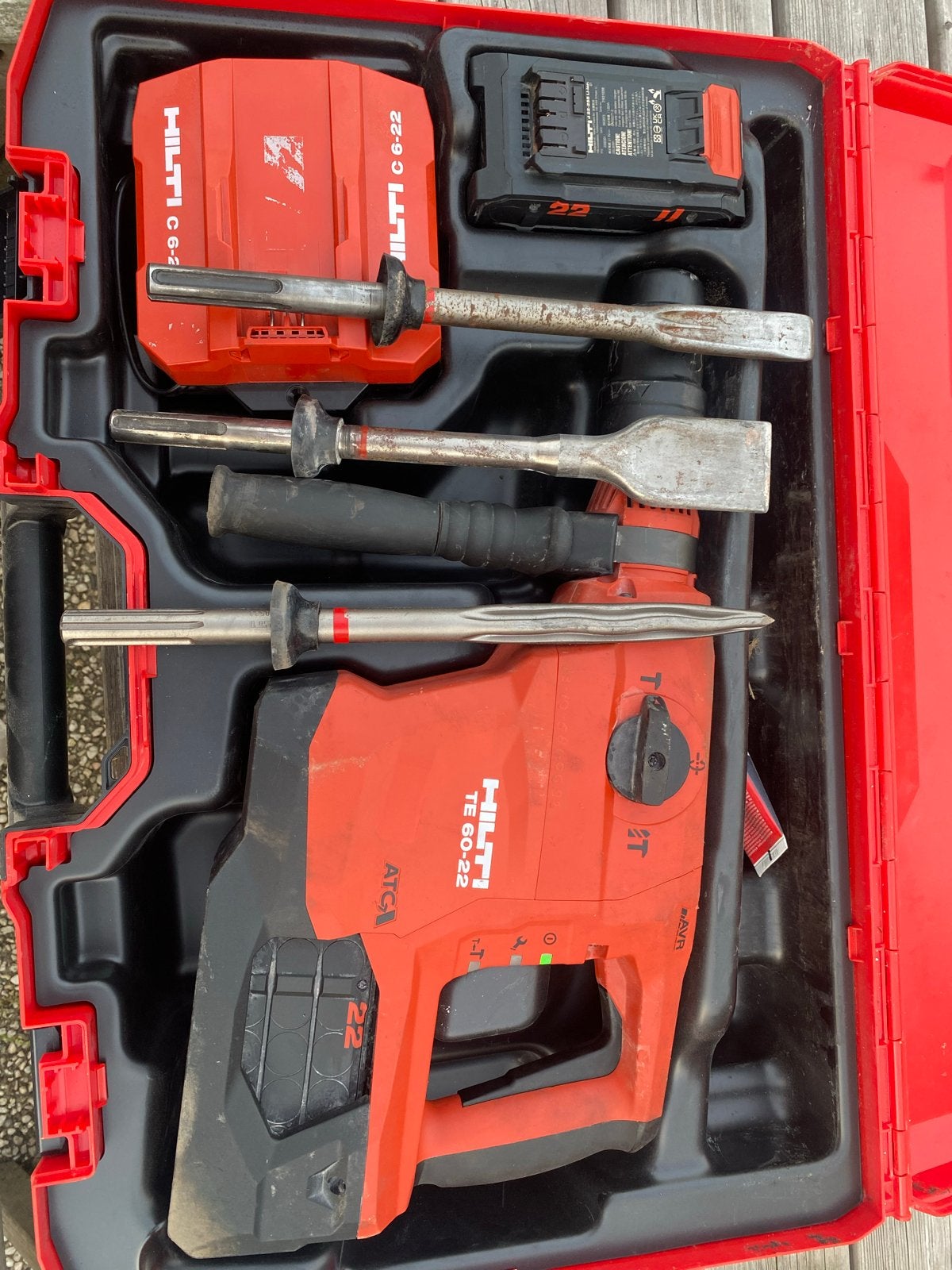Hilti TE 60-22 Boor- en Breekhamer met 2 Accu's (2023), Doe-het-zelf en Verbouw, Gereedschap | Boormachines, 600 watt of meer