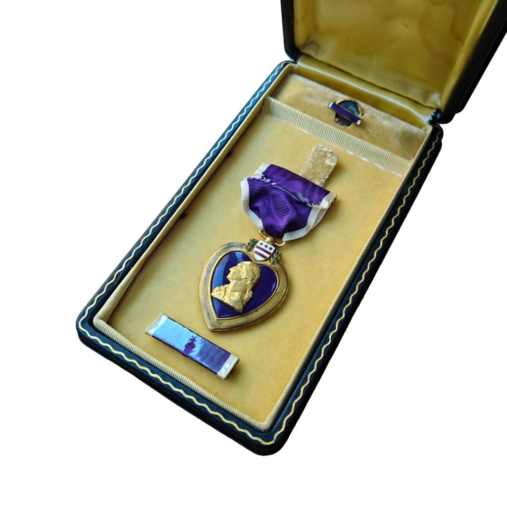 WWII US Purple Heart Medal With Box Naam Doorgekrast, Ophalen of Verzenden, Amerika, Embleem of Badge