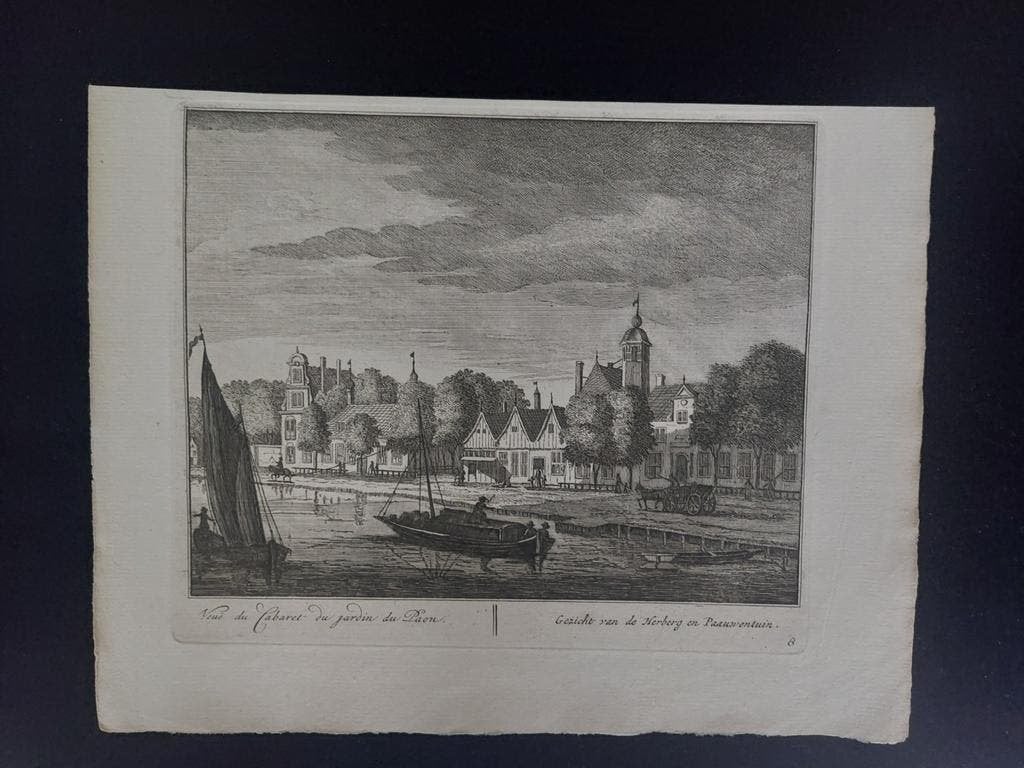 8 Herberg en Paauwentuin Amsterdam Gravure uit 1730, Antiek en Kunst, Kunst | Etsen en Gravures, Stadsgezicht, Ophalen of Verzenden