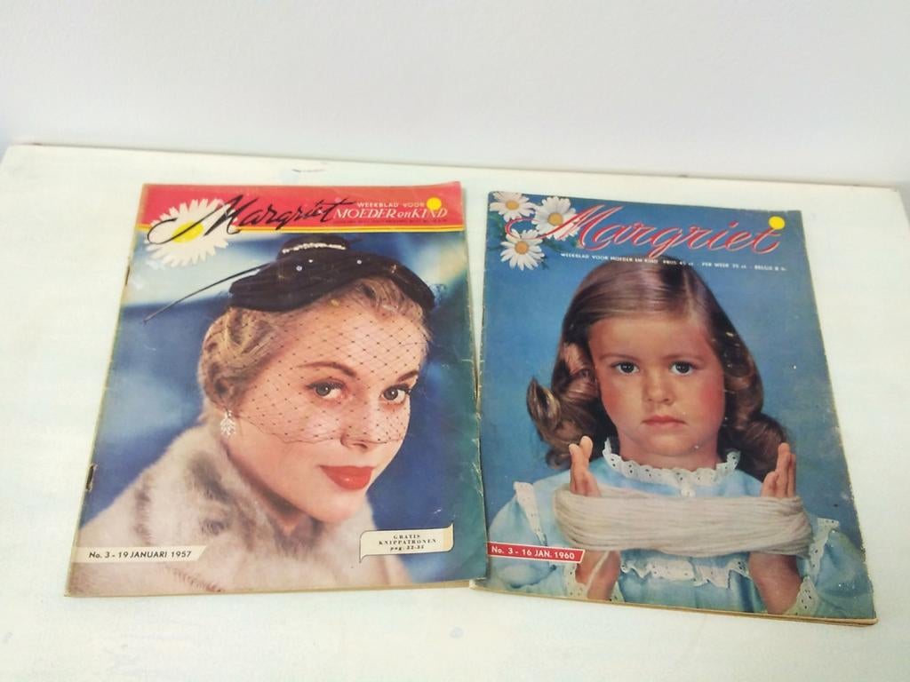 Oude Margriet tijdschriften uit 1957 en 1960, Boeken, Tijdschriften en Kranten, Ophalen of Verzenden, Gelezen, Damesbladen