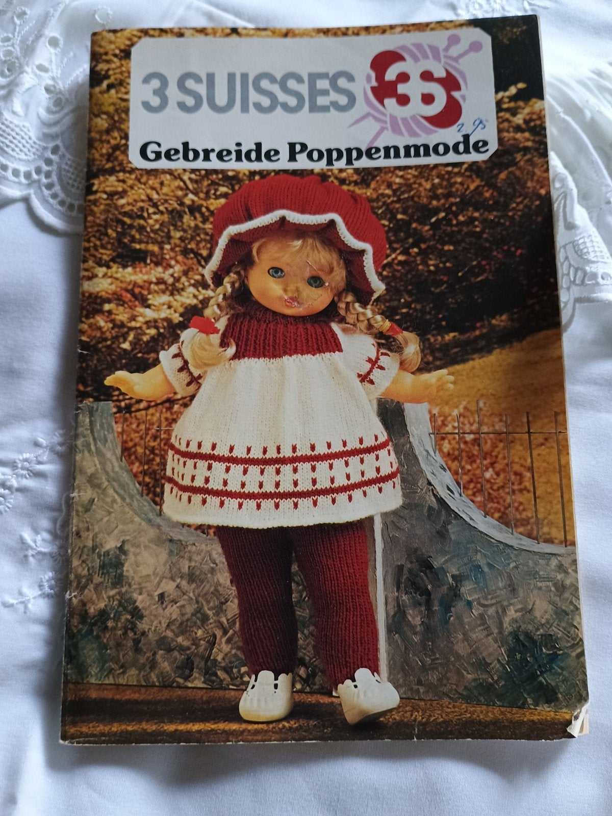3 suisses gebreide poppenmode - poppenkleding patronen nr.14, Ophalen of Verzenden, Pop