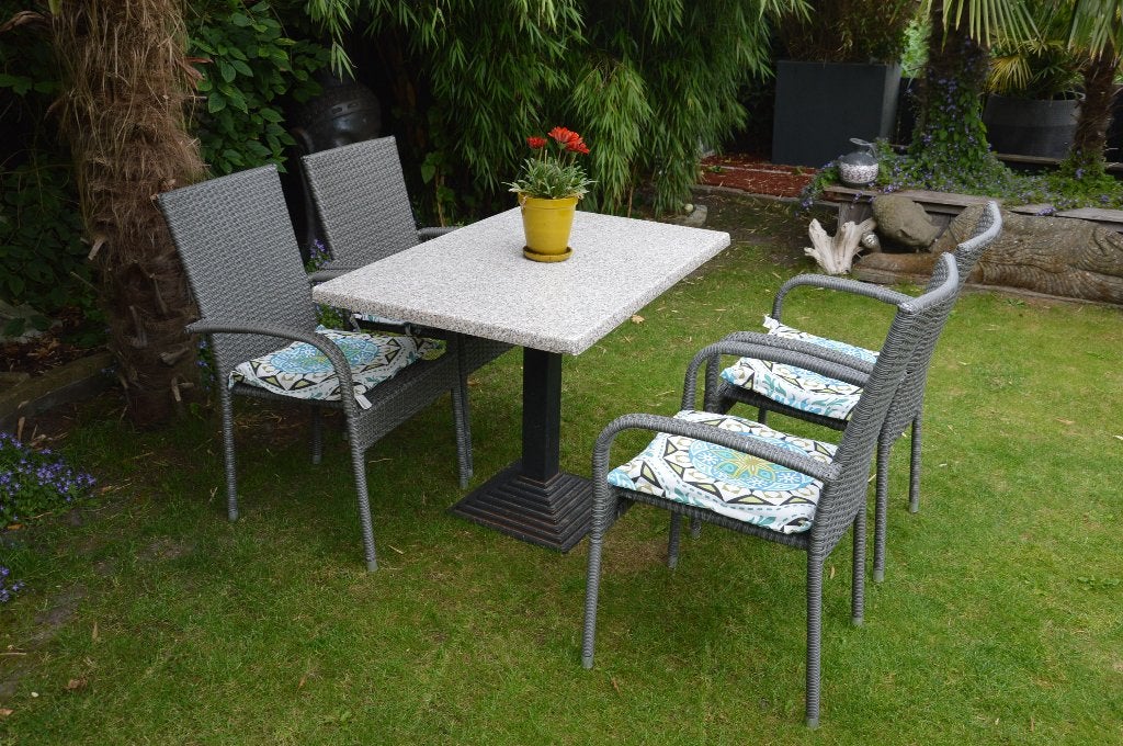 tuinset: bestaande uit 4 wicker stoelen en stevige tafel, Ophalen, 4 zitplaatsen, Gebruikt, Wicker
