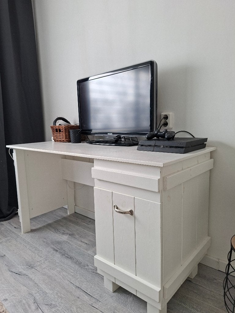 Wit houten bureau, opknapper, Huis en Inrichting, Ophalen, Gebruikt, Scandinavisch, Hout