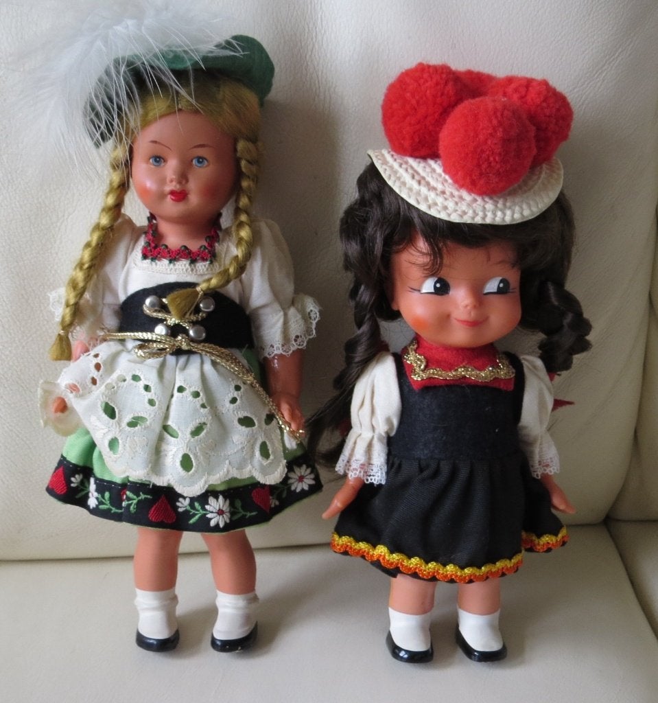 Tiroolse dans popjes, met sleutel op te draaien, Verzamelen, Poppen, Ophalen of Verzenden, Zo goed als nieuw, Pop