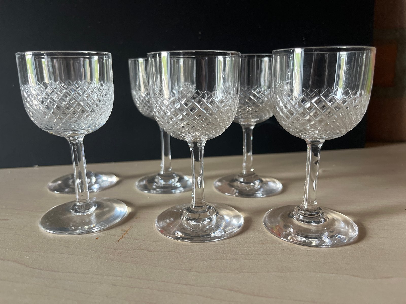 Set van 6 Kristallen Borrelglaasjes met Geslepen Patroon, Antiek en Kunst, Ophalen of Verzenden
