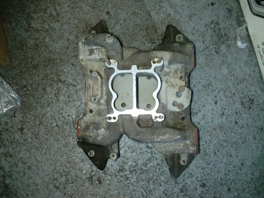 dodge mopar 440 intake edelbrock 4 barrel, Ophalen of Verzenden, Gebruikt, Dodge