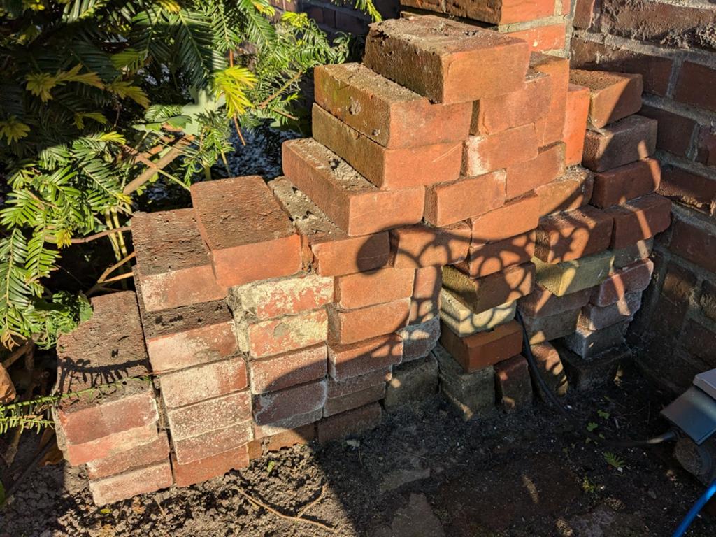 Gebruikte bakstenen voor tuin of constructie, Doe-het-zelf en Verbouw, Metselstenen, Ophalen, Gebruikt, Bakstenen