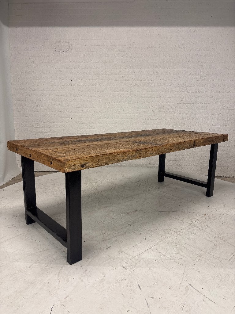Robuuste eettafel, Gebruikt, 200 cm of meer, 50 tot 100 cm, Nvt