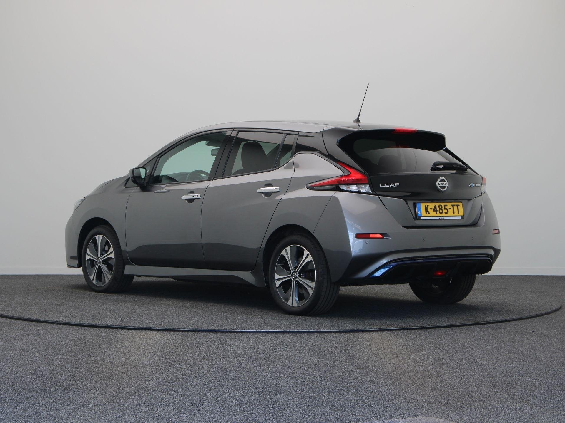 Nissan LEAF e+ N-Connecta 62 kWh | 91% SOH | Stoelverwarming, Auto's, Stof, Gebruikt, 62 kWh, 385 km
