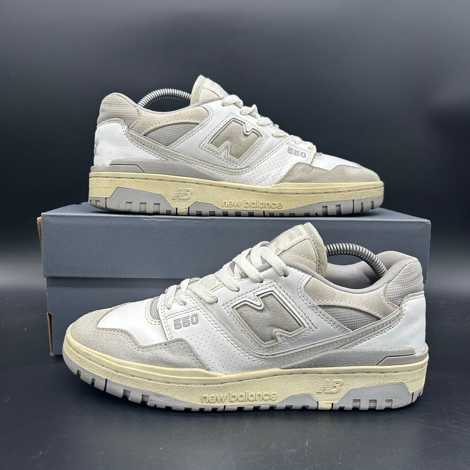 New balance 550 wit grijs maat 42,5, Wit, Ophalen of Verzenden, Sneakers of Gympen, Zo goed als nieuw