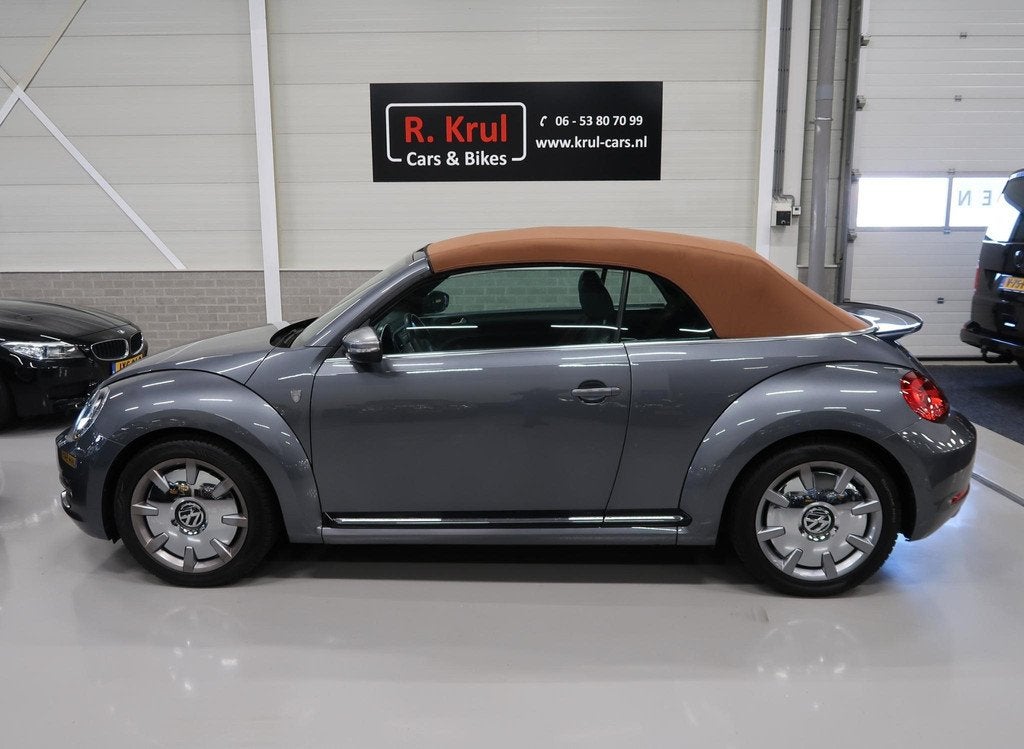 Volkswagen Beetle Cabriolet 2.0 TSI Sport Karmann 220pk Auto, 15 km/l, Gebruikt, 4 cilinders, 4 stoelen