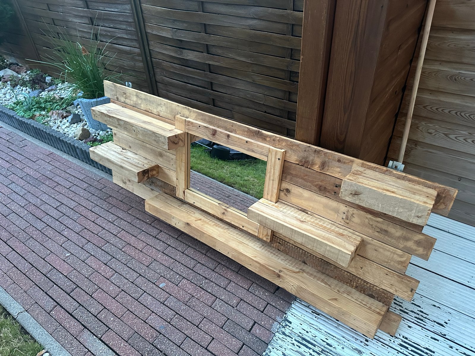 Houten wandpaneel met spiegel, Ophalen, Zo goed als nieuw