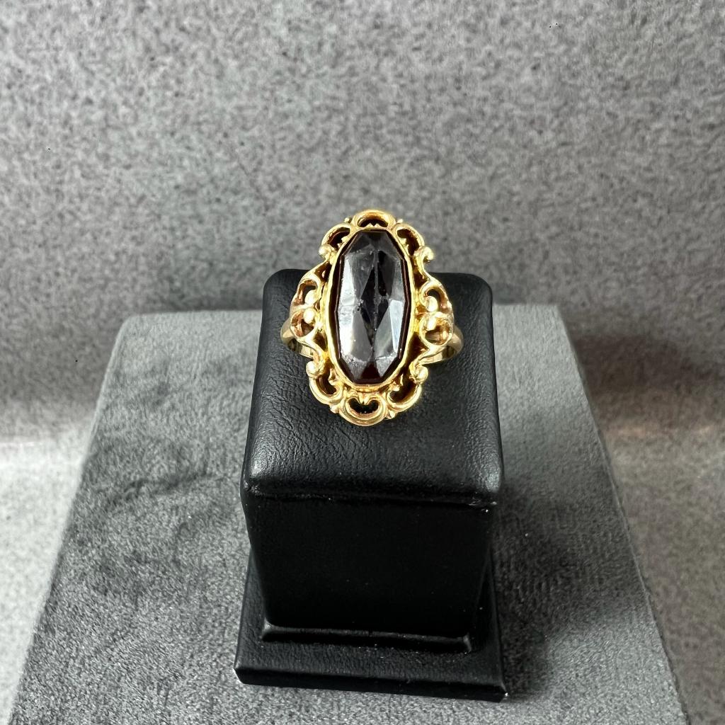 Gouden Ring | 18k | 3,98g | ovale granaat | 16,5g | 406621, Sieraden, Tassen en Uiterlijk, Ringen, Gebruikt, Ophalen of Verzenden
