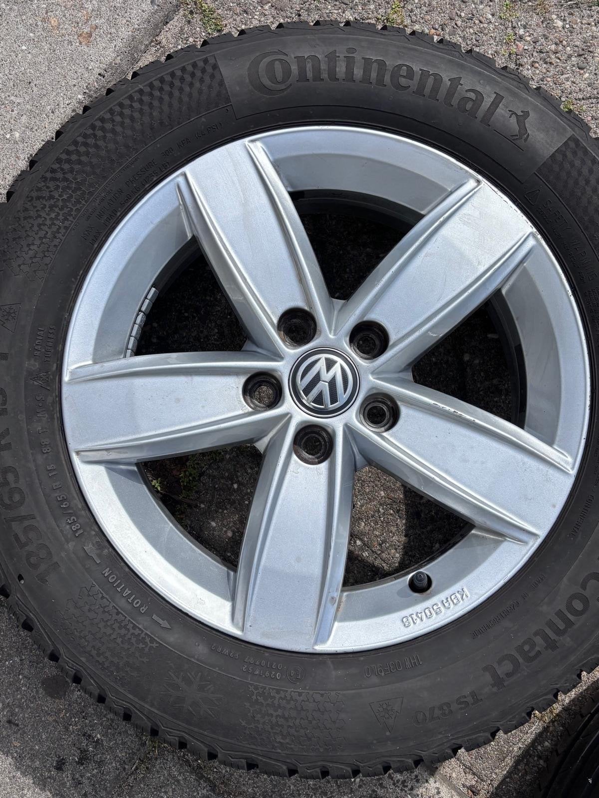 VW Polo 6J 15 inch velgen met Continental winterbanden, Ophalen, Gebruikt, 15 inch, Banden en Velgen
