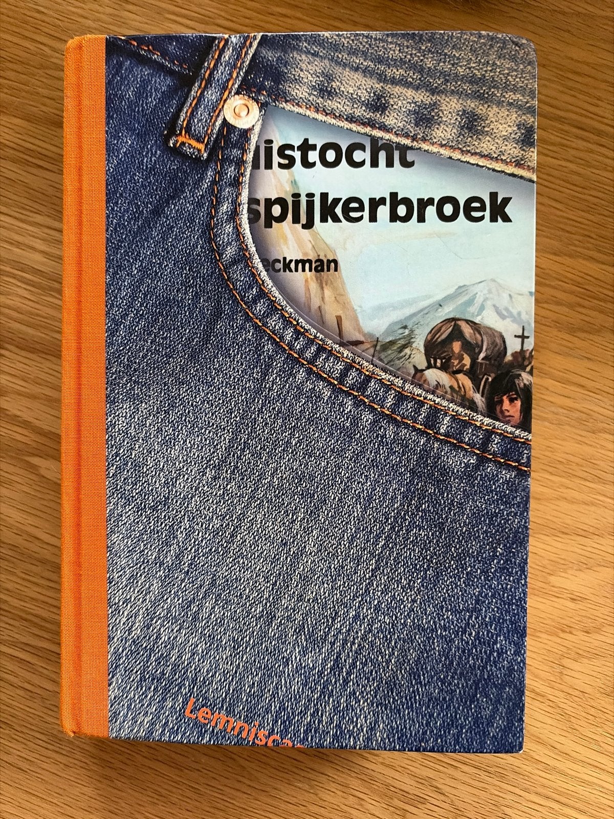De Spijkerbroek: Een Reisverhaal door Beckmann, Ophalen of Verzenden, Zo goed als nieuw, Nederland
