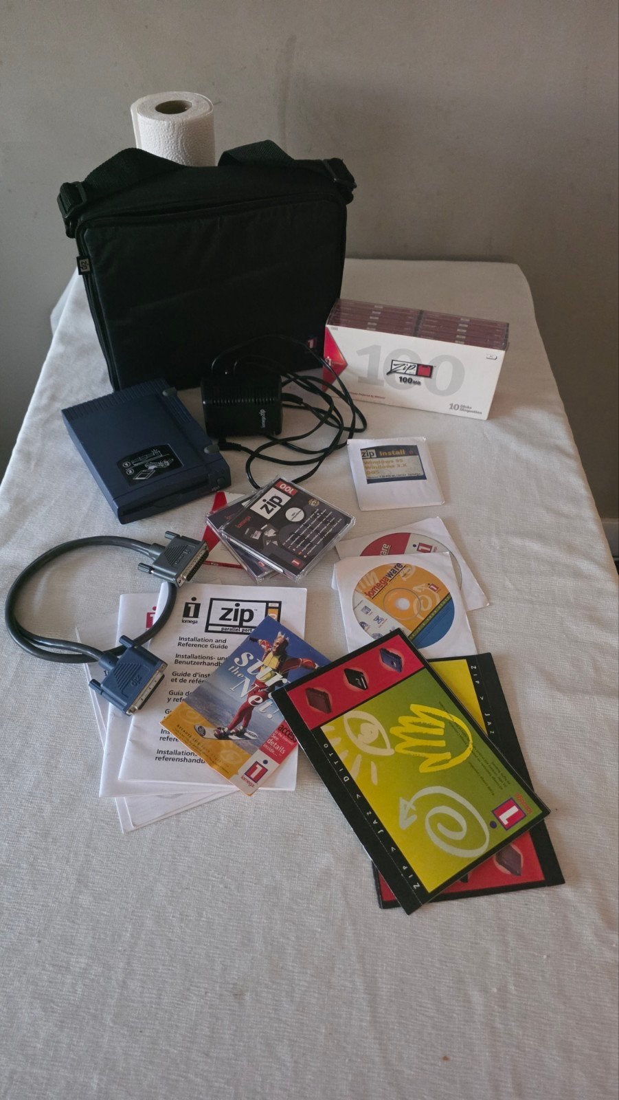iomega ZIP drive - compleet met ZIP discs. Werkend, Computers en Software, Ophalen of Verzenden