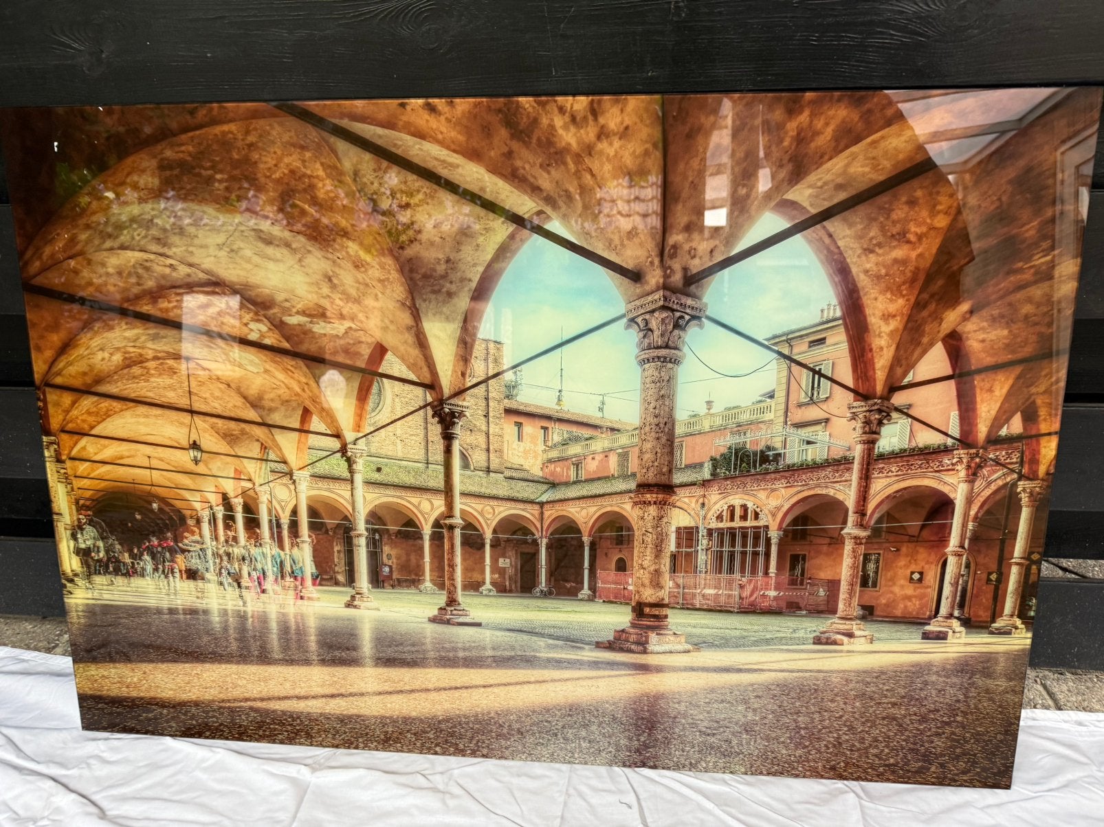 Grote foto op acrylglas – Italiaans binnenhof – 120x80cm, Ophalen, Stads- / dorpsgezicht