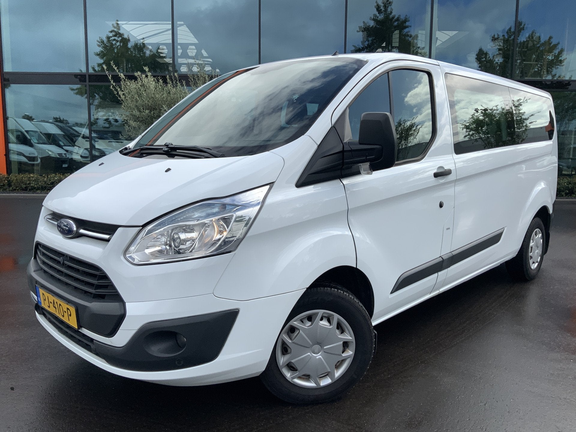 Ford Transit Kombi 310 2.2 TDCI L2H1 Ambiente 9 Persone Airc, Auto's, Voorwielaandrijving, Euro 5, Stof, Gebruikt
