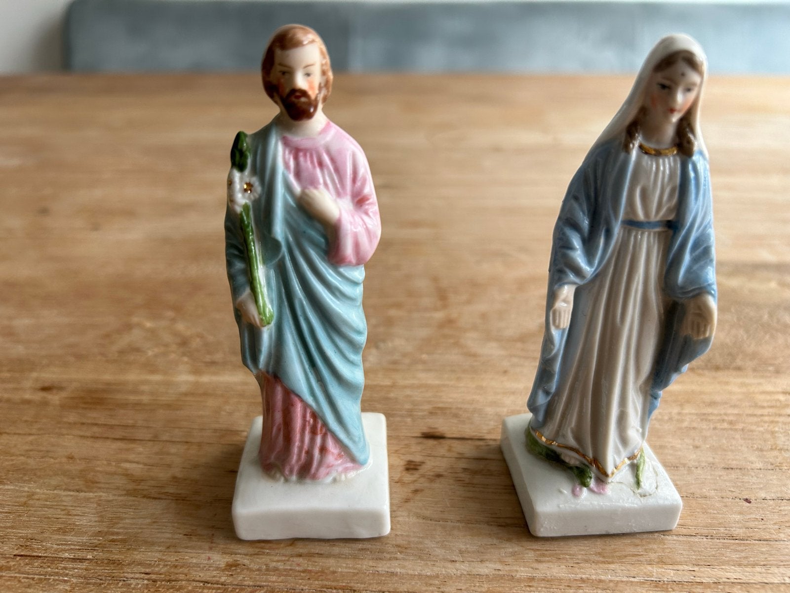 Beeldjes Jozef en Maria - Religieuze Decoratie, Antiek en Kunst, Ophalen of Verzenden
