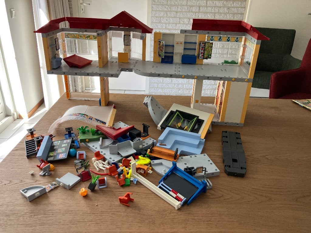 Playmobil School 4324 met heel veel accessoires, Gebouw, Complete set, Ophalen of Verzenden, Zo goed als nieuw