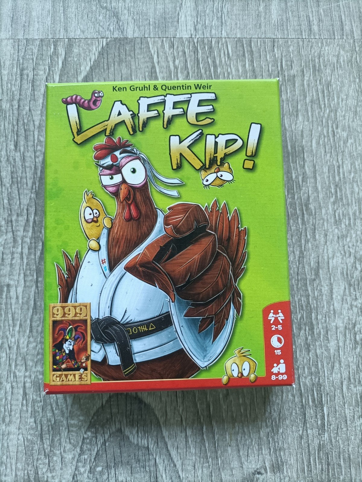 Laffe Kip spel, Ophalen